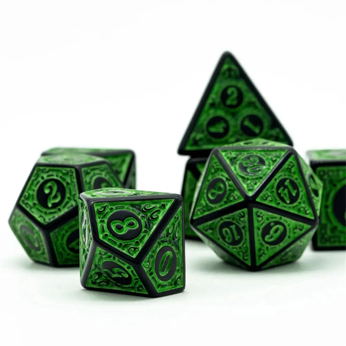 Set di dadi DND in plastica di - Retro Gaming Font Free recensione e prezzo